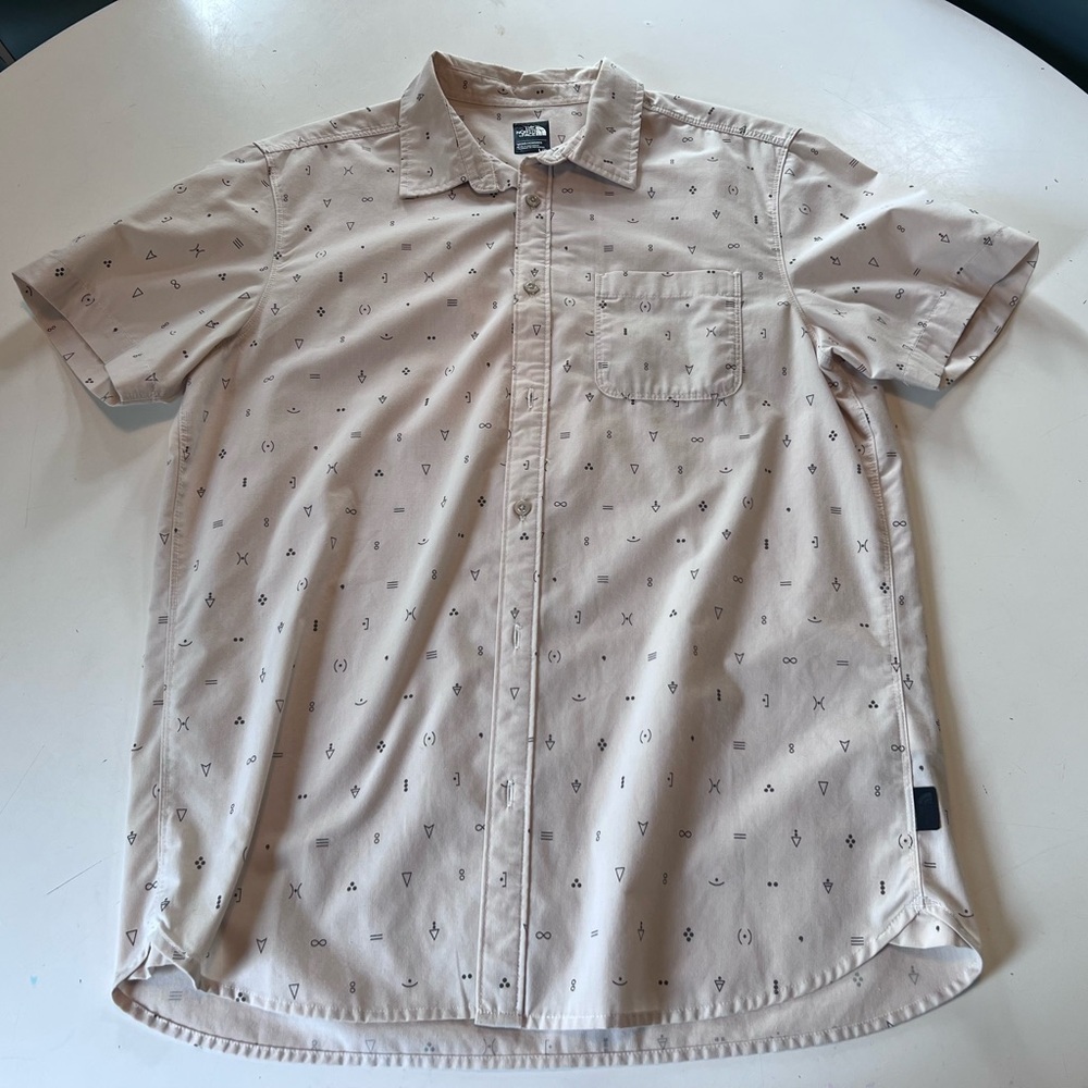 The North Face Short Sleeve Button Up Shirt, sz L